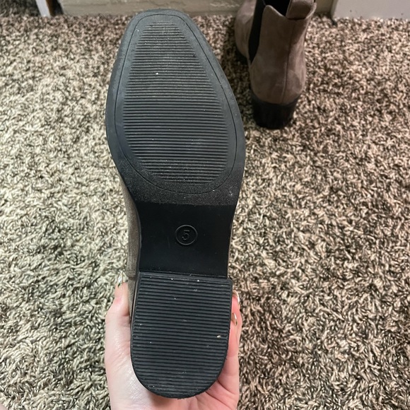 Grey slip on booties - Picture 3 of 4